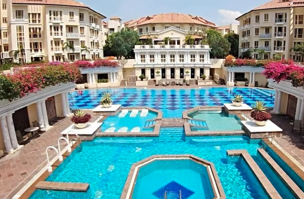 The Pros & Cons of Moving to Singapore as an expat